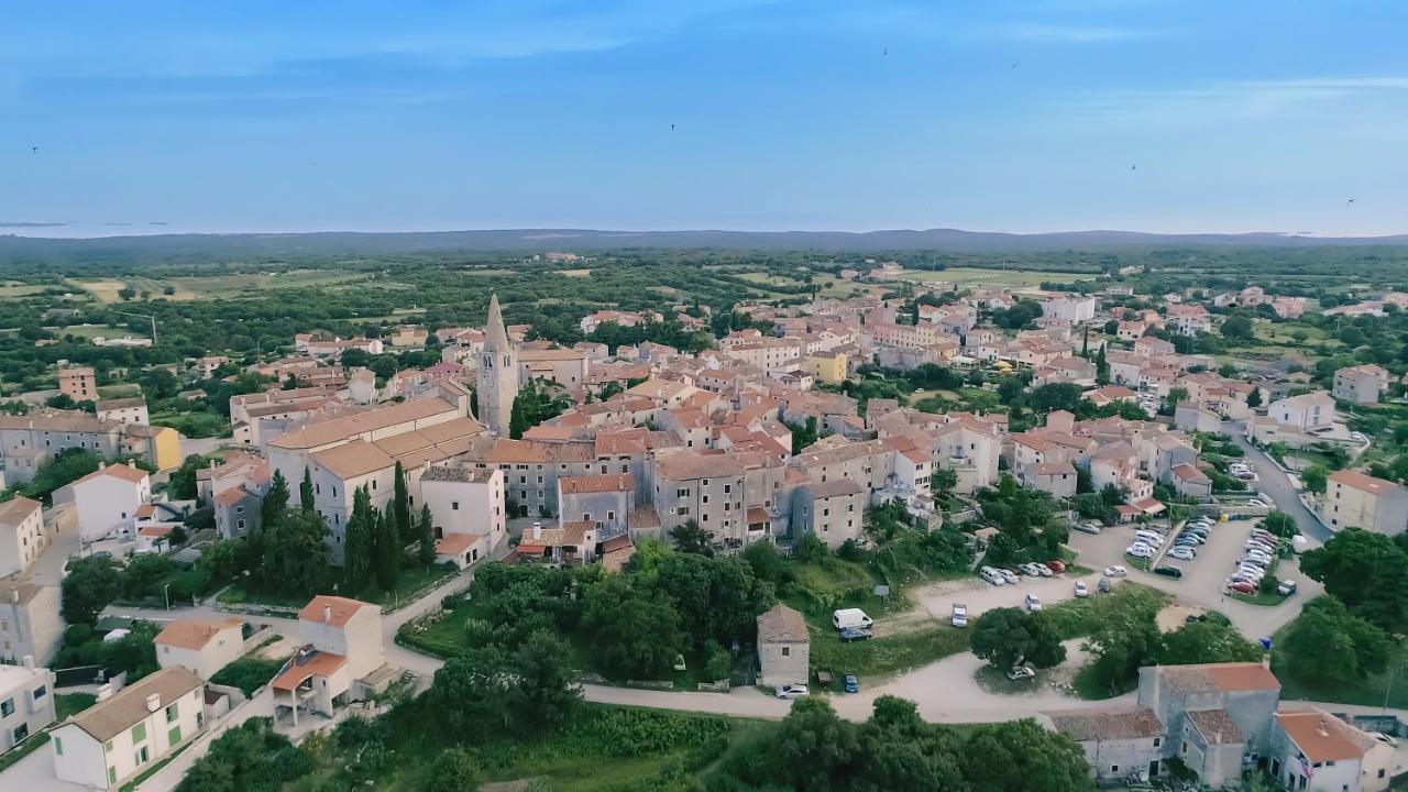 Apartment Castel Bale Zewnętrze zdjęcie