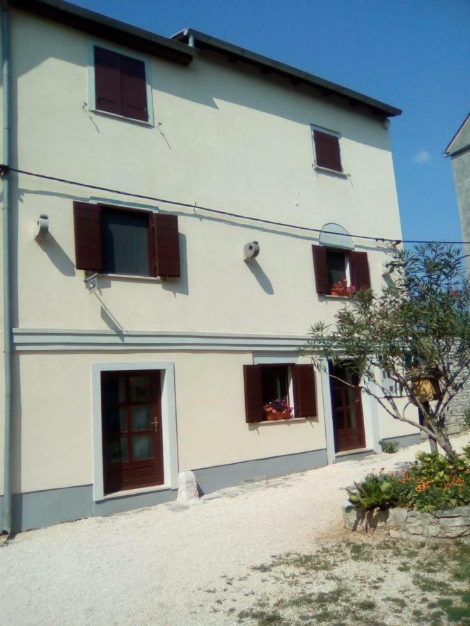 Apartment Castel Bale Zewnętrze zdjęcie