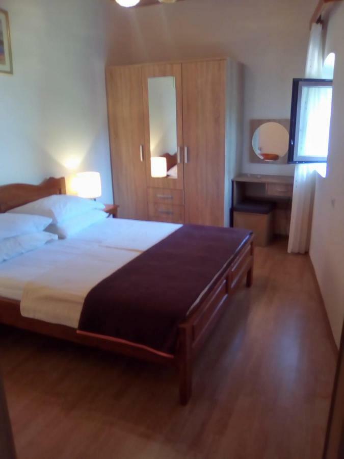 Apartment Castel Bale Zewnętrze zdjęcie
